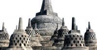 Candi Borobudur Disiram Abu Vulkanik